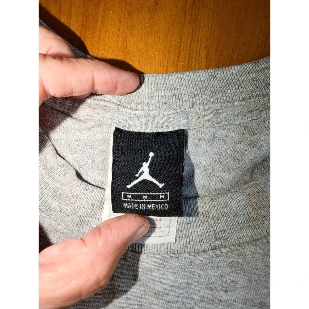 Jordan Wings Vintage Long Sleeve Graphic T-Shirt Mens M Heather Grey 90s 343